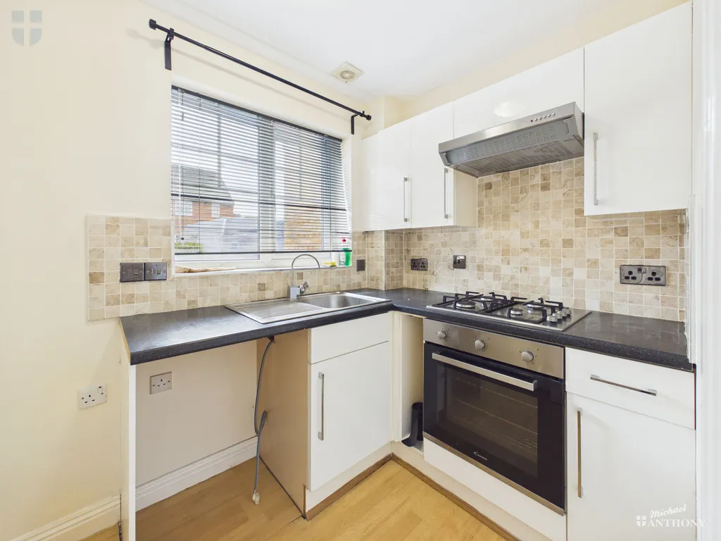 Carnation Way, Aylesbury, HP21 8TU, photo 2