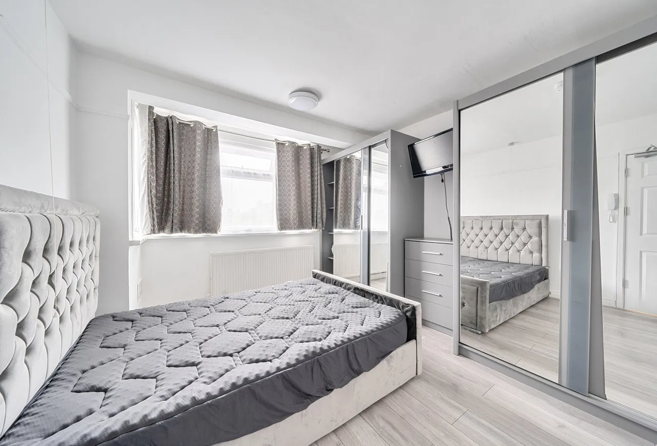 Whistler Gardens, Edgware, HA8 5TU, photo 8