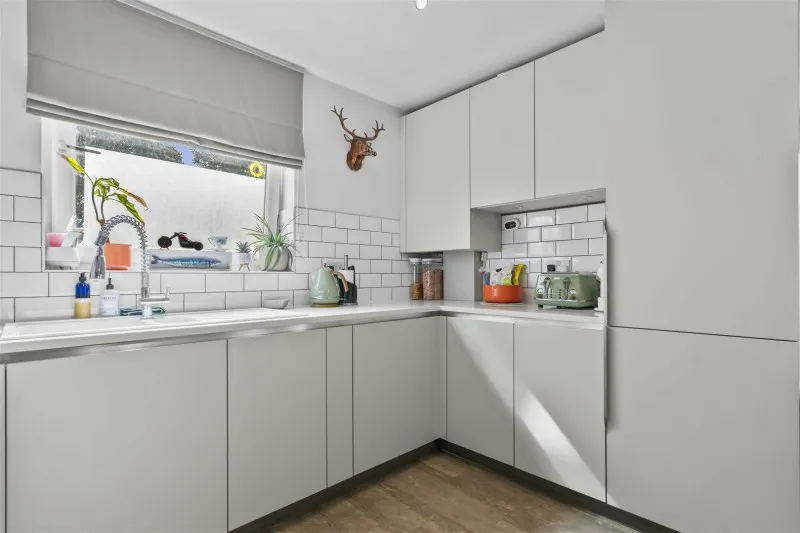 211 Worton Road, Isleworth, photo 21