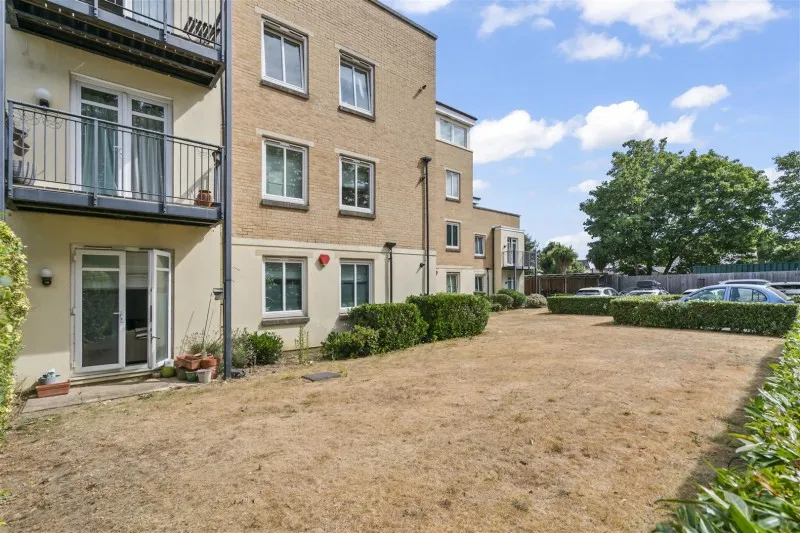 211 Worton Road, Isleworth, photo 31