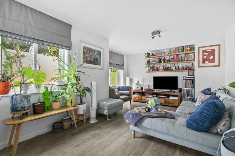 211 Worton Road, Isleworth, photo 17