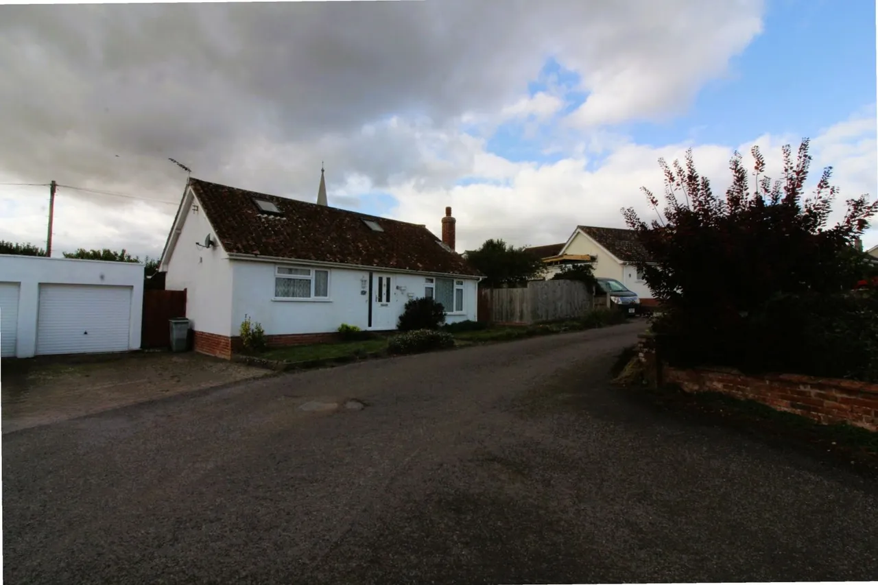 Martyn Close, Combwich, TA5, photo 24