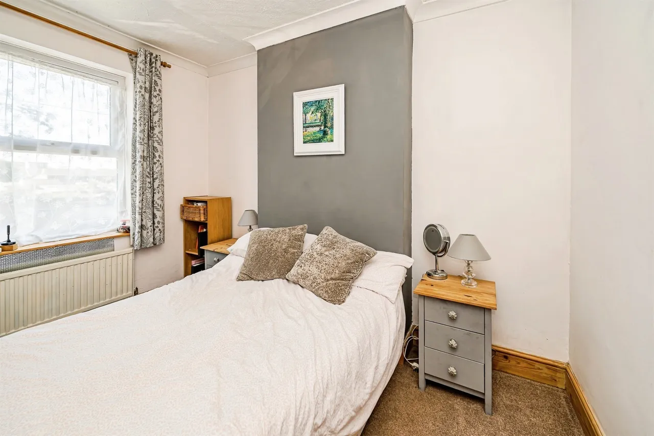 Willoughby Road, Slough, SL3, photo 8