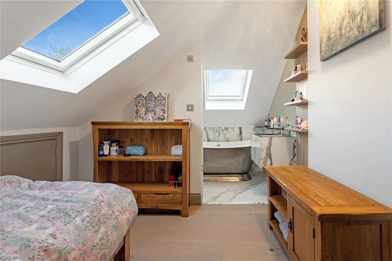 Park Way, Enfield, photo 24