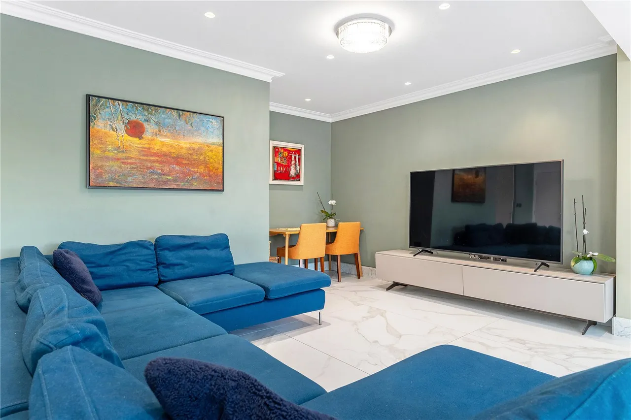 Park Way, Enfield, photo 10