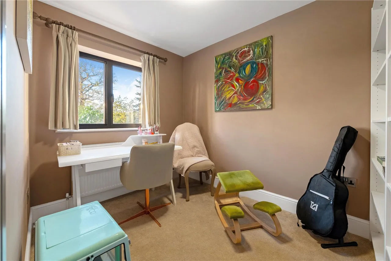 Park Way, Enfield, photo 23