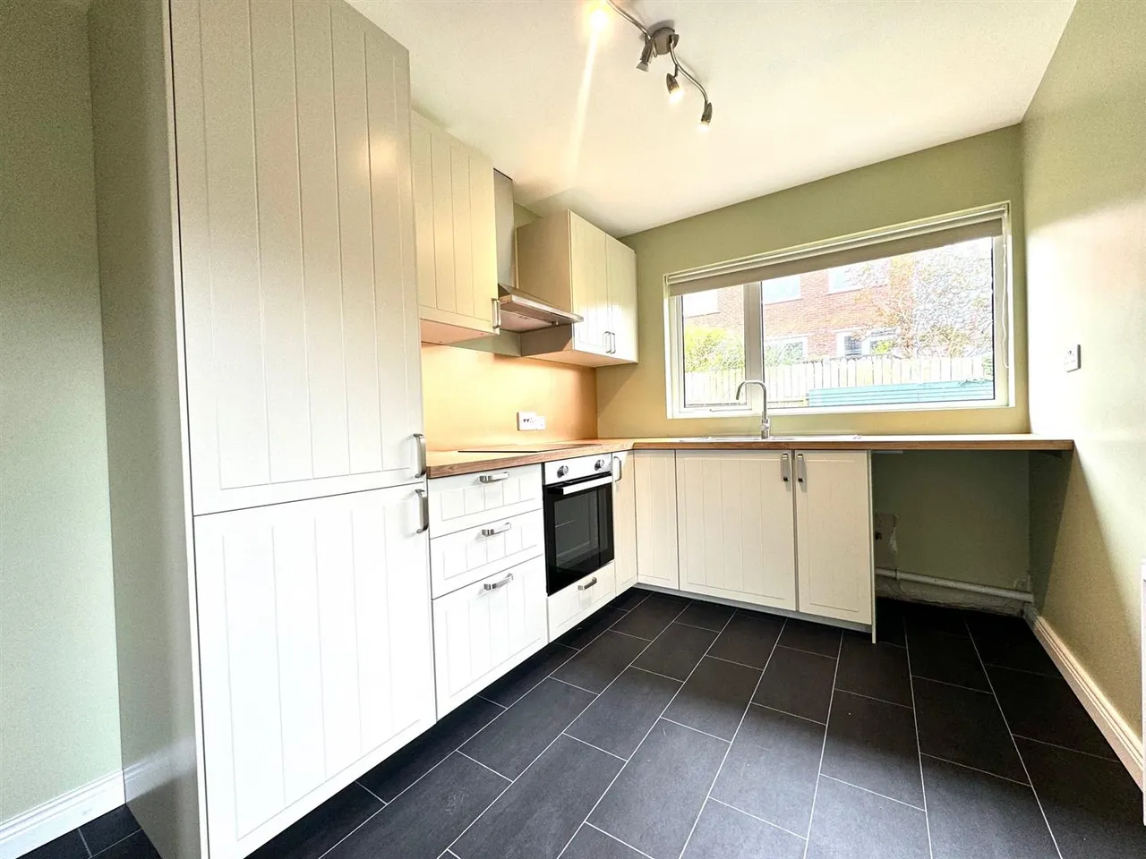 Rockland Crescent, Newtownards, BT23, photo 6