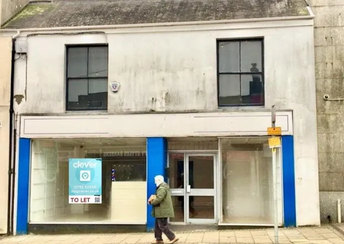 shop to rent, Fore Street, Saltash