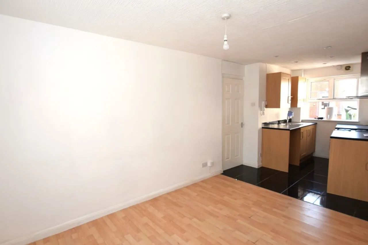 Birches Court, The Barracks, LE9, photo 5