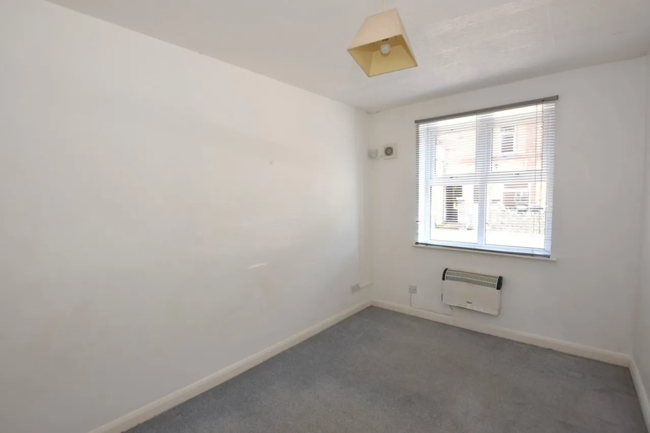 Birches Court, The Barracks, LE9, photo 8
