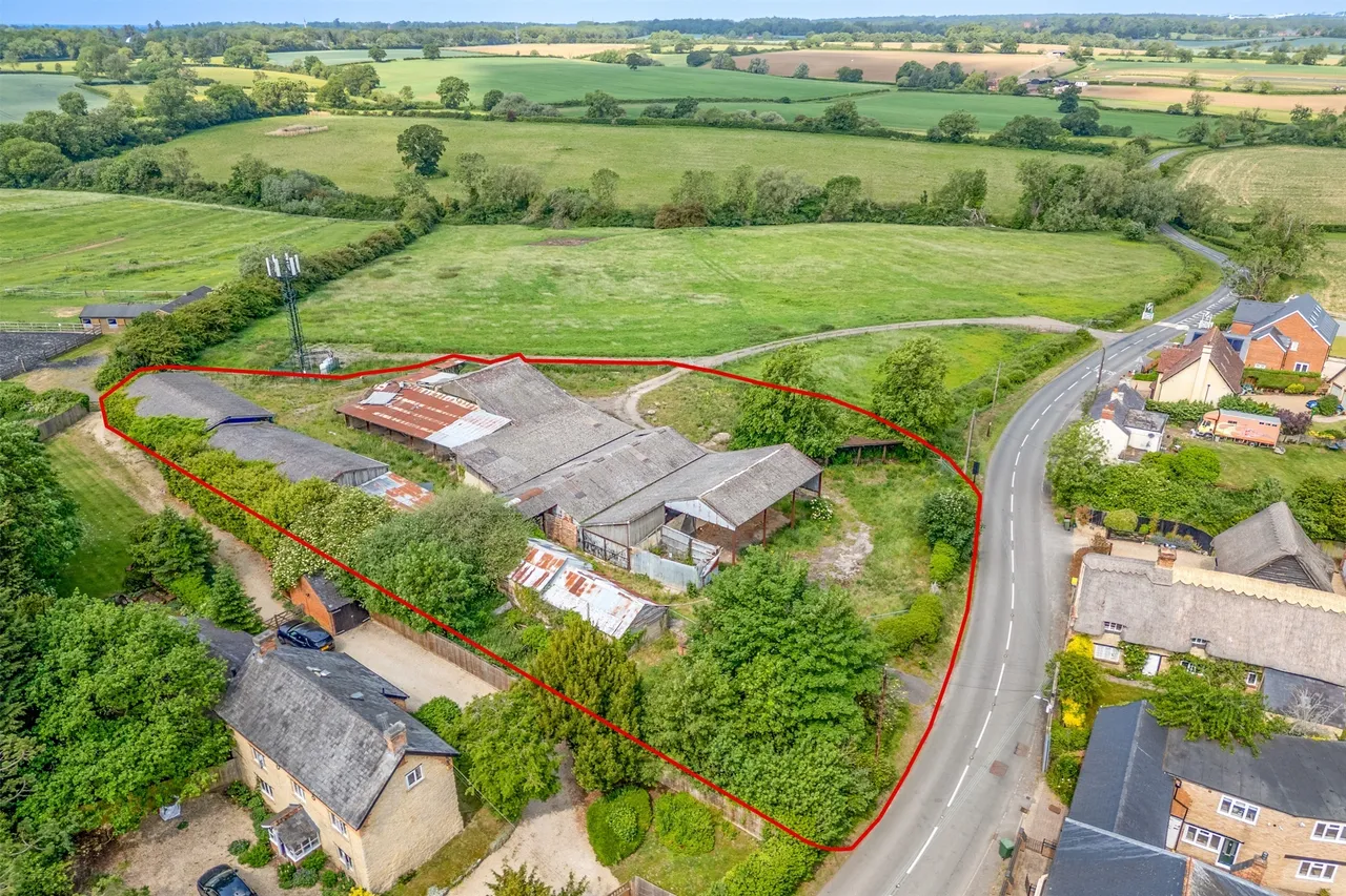 Lillingstone Road, Akeley, MK18, photo 3