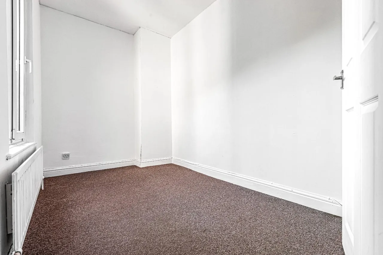 Westbury Road, Nuneaton, CV10, photo 10