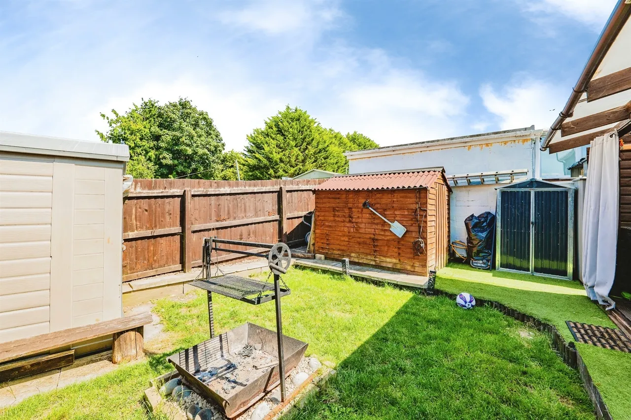Heol Ynysawdre BRIDGEND, CF32, photo 4