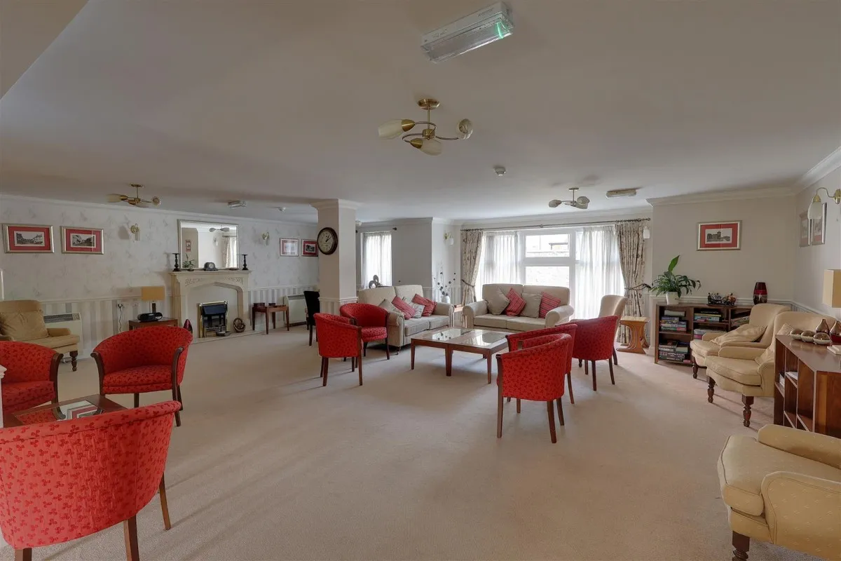 Daffodil Court, Newent, GL18, photo 8