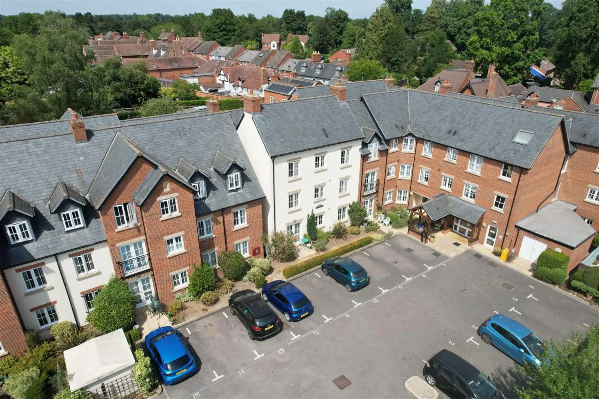 2 bed retirement property for sale, Daffodil Court, Newent, GL18