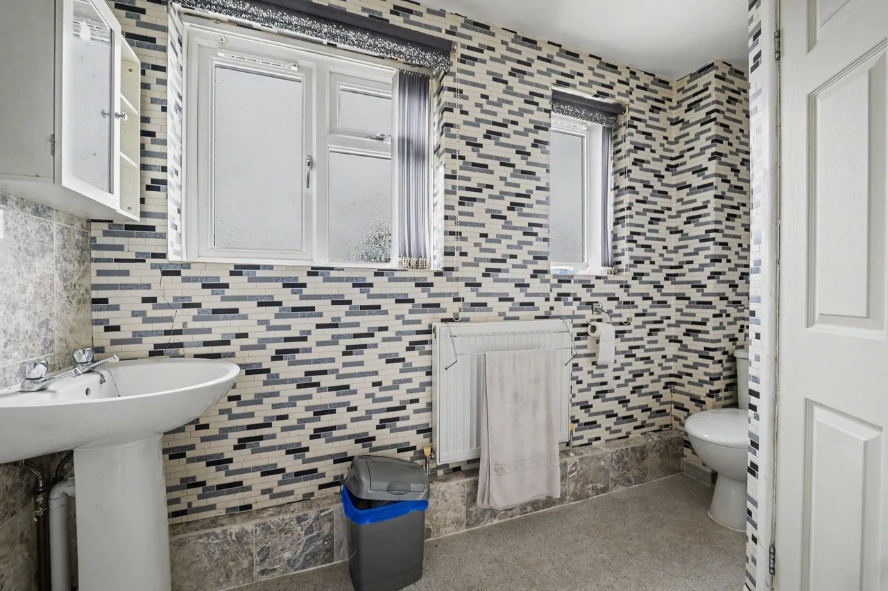 Vale View, Nuneaton, CV10, photo 17
