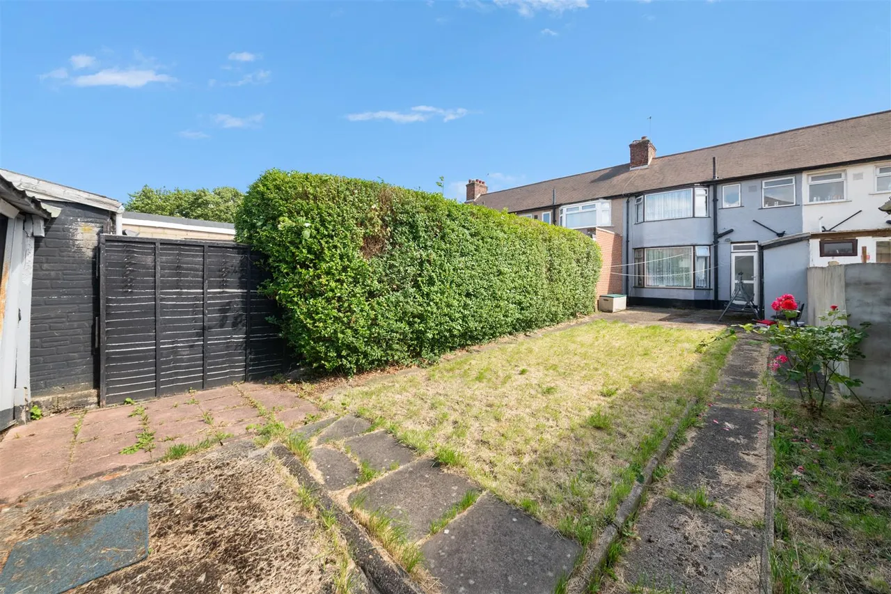 Bourne Avenue, Hayes, photo 4