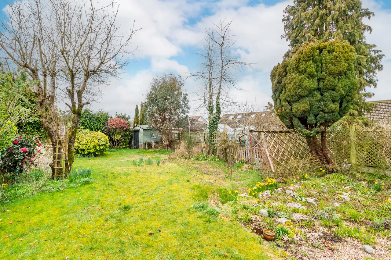 15 Woolsbridge Road, St. Leonards, Ringwood, BH24 2LP, photo 4