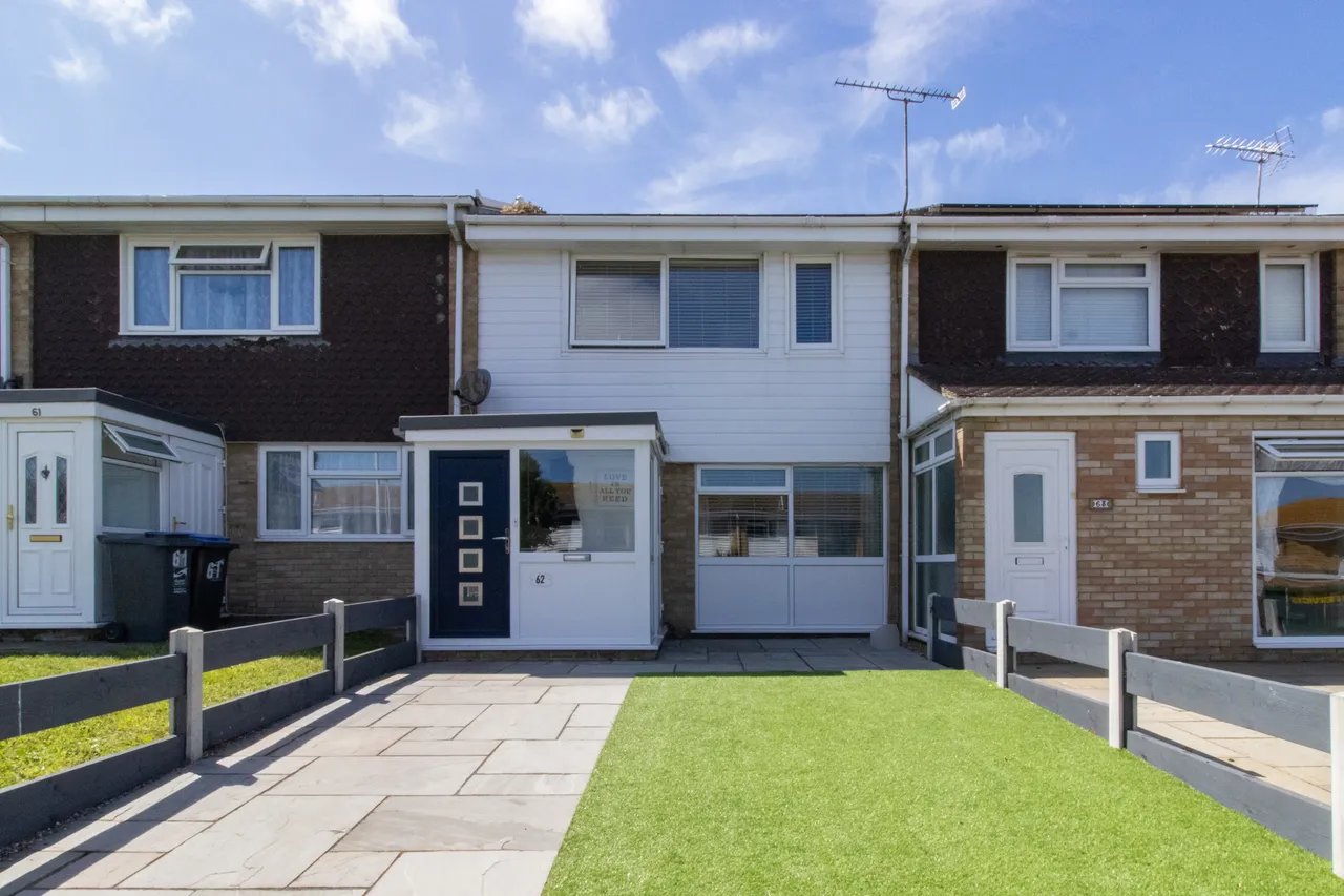 3 bed house for sale, Staplehurst Gardens, Margate, CT9
