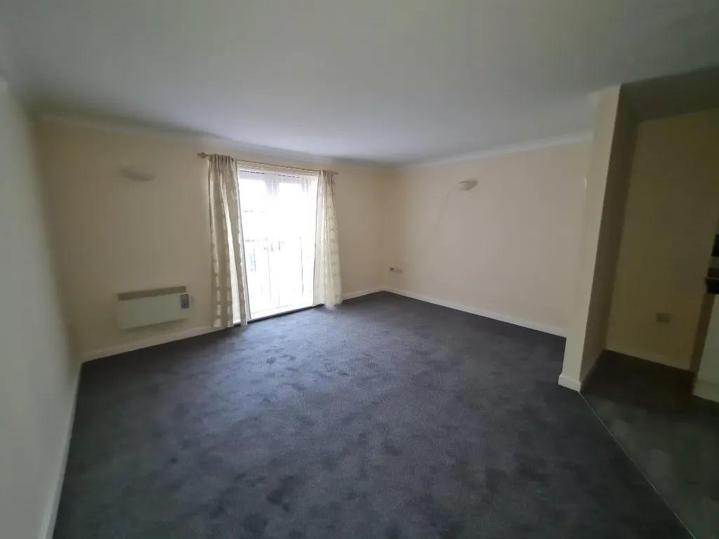 Mossley Road, Ashton-Under-Lyne, OL6, photo 4