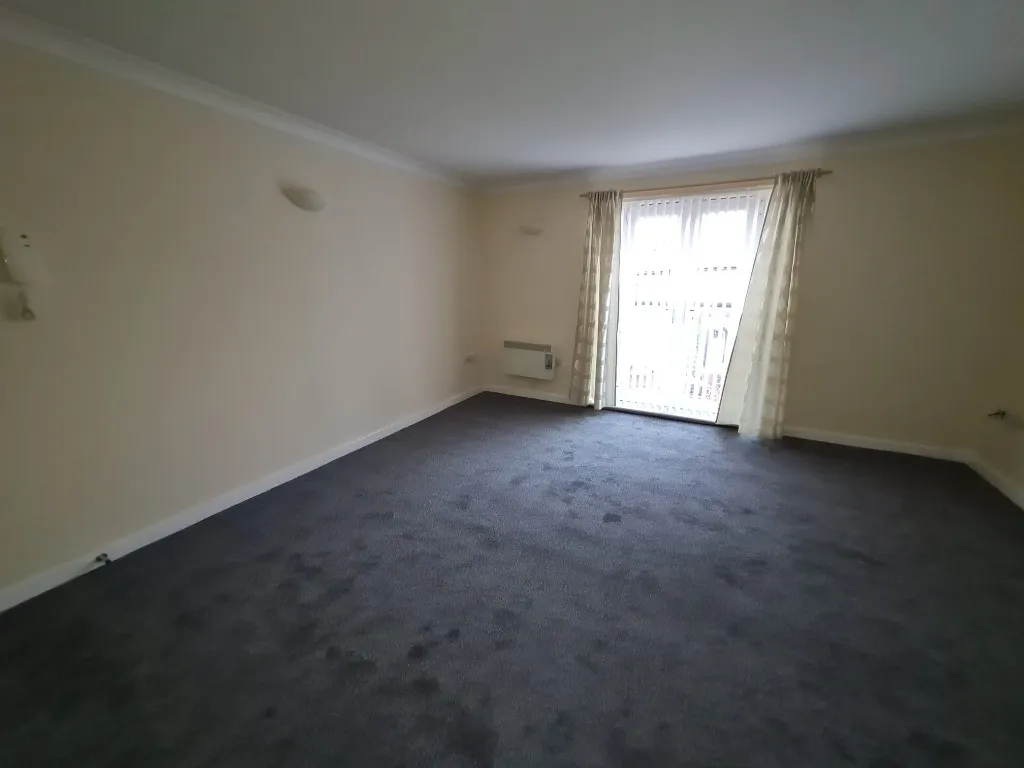 Mossley Road, Ashton-Under-Lyne, OL6, photo 3