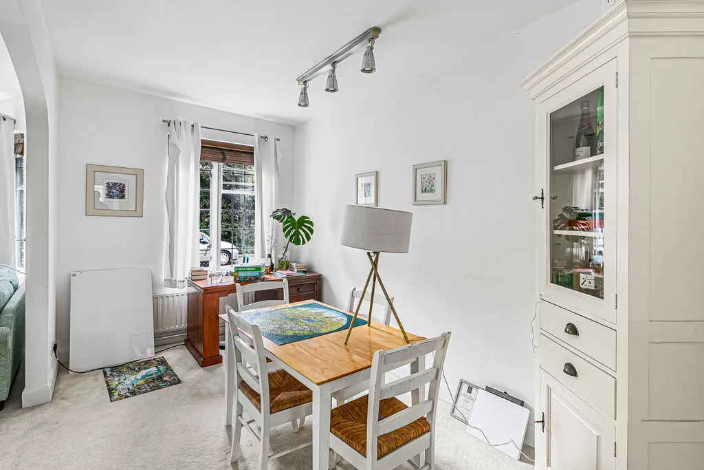 Manor Fields, London, SW15, photo 10