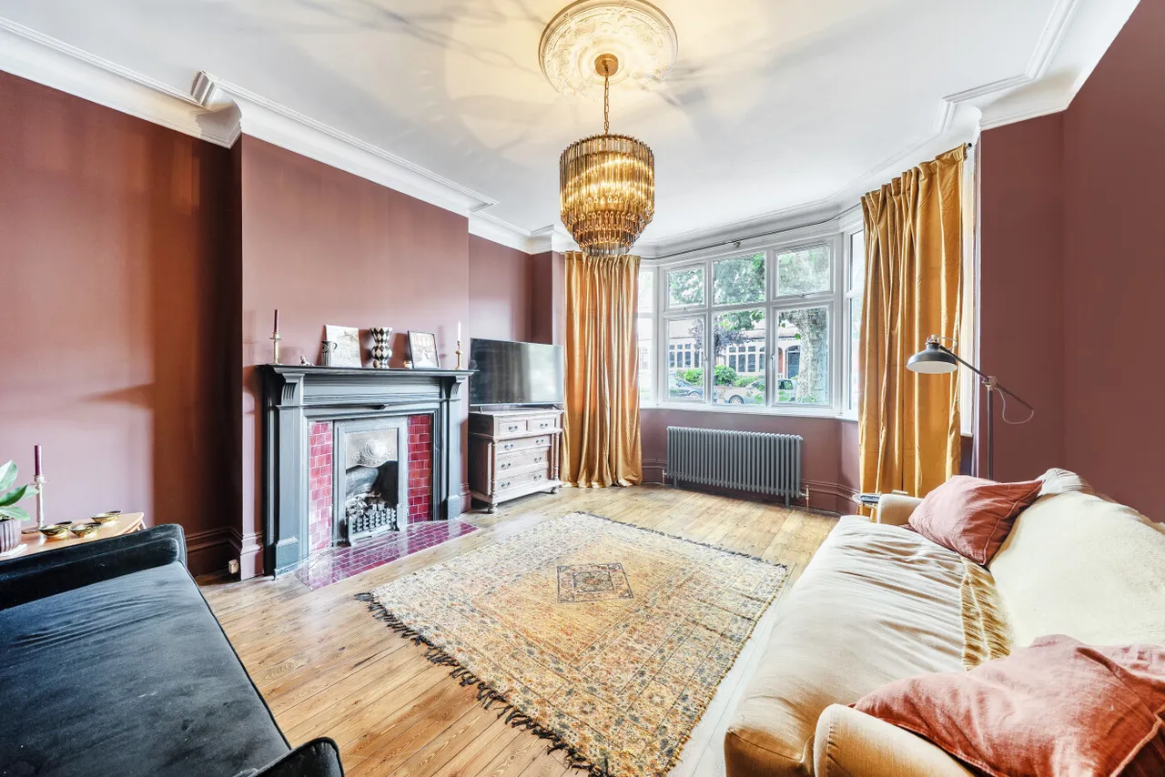 Woodberry Avenue, London, N21, photo 3