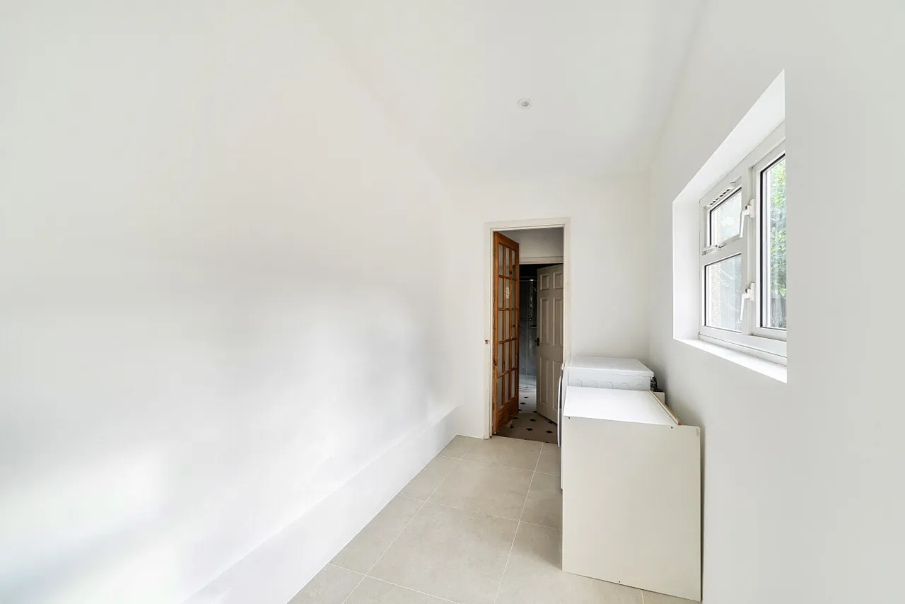 Woodberry Avenue, London, N21, photo 21
