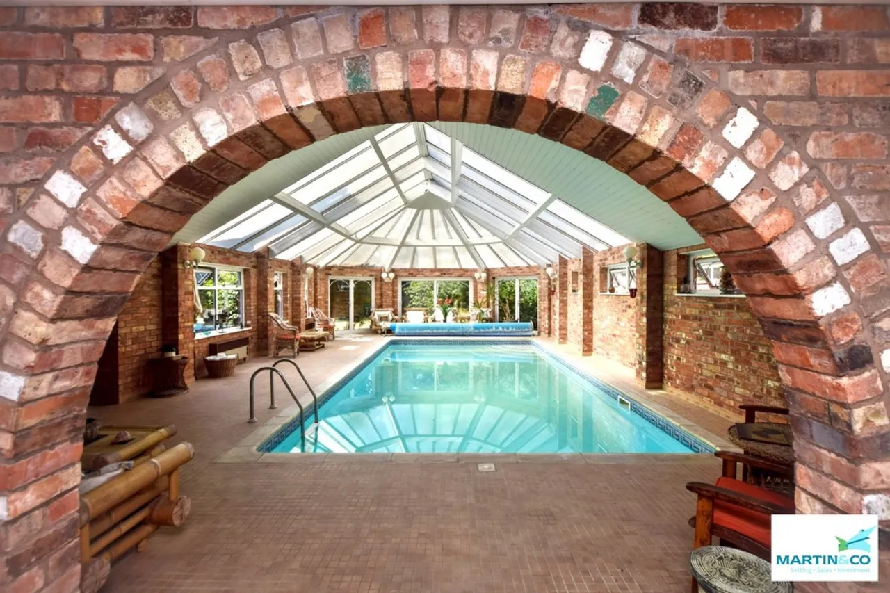 Elm Tree Drive, Burbage, photo 9