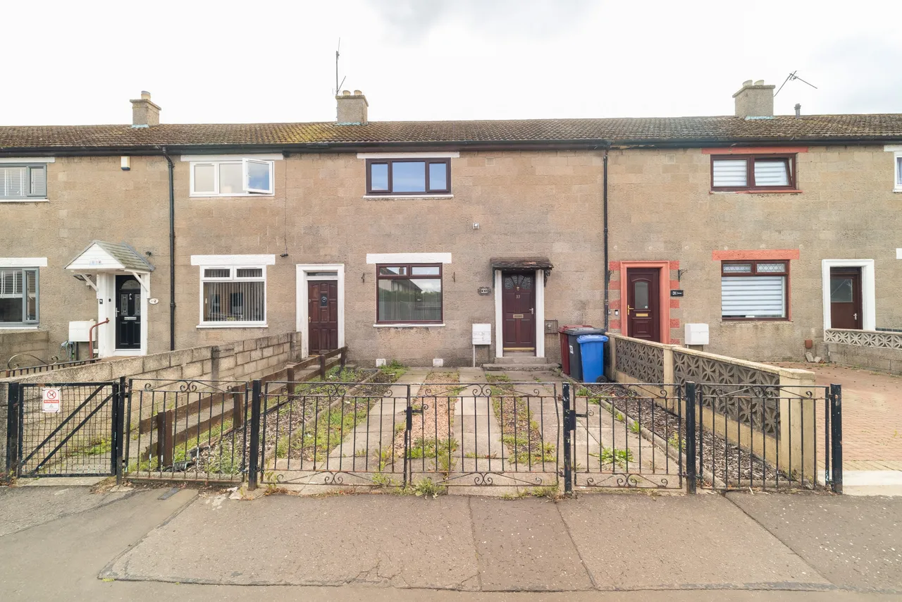 2 bed house for sale — Balerno Street, Dundee, DD4 8RG