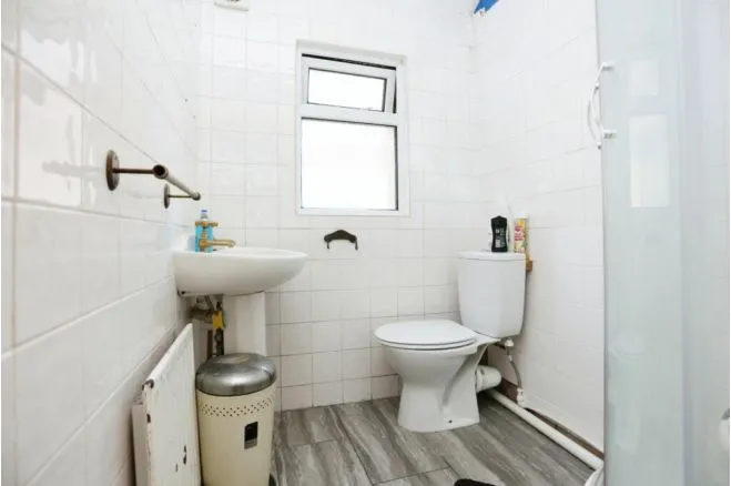 Seaton Road, Welling, DA16, photo 14