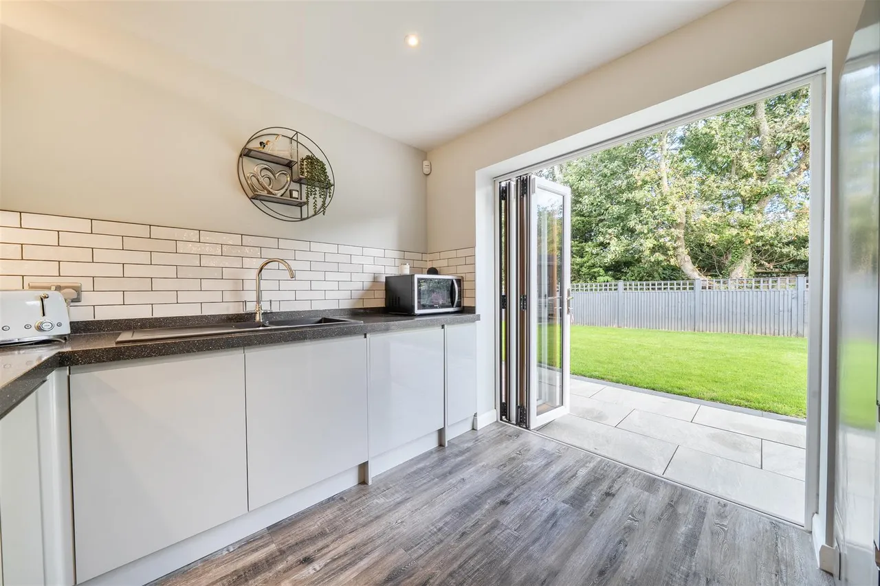 Hope Lodge Close, Fareham, photo 10