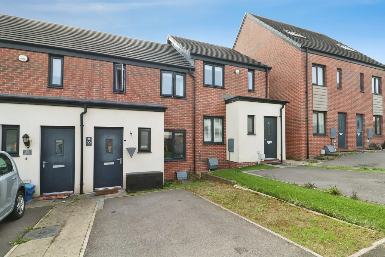 2 bed house for sale, Heol Booths Cardiff, CF3