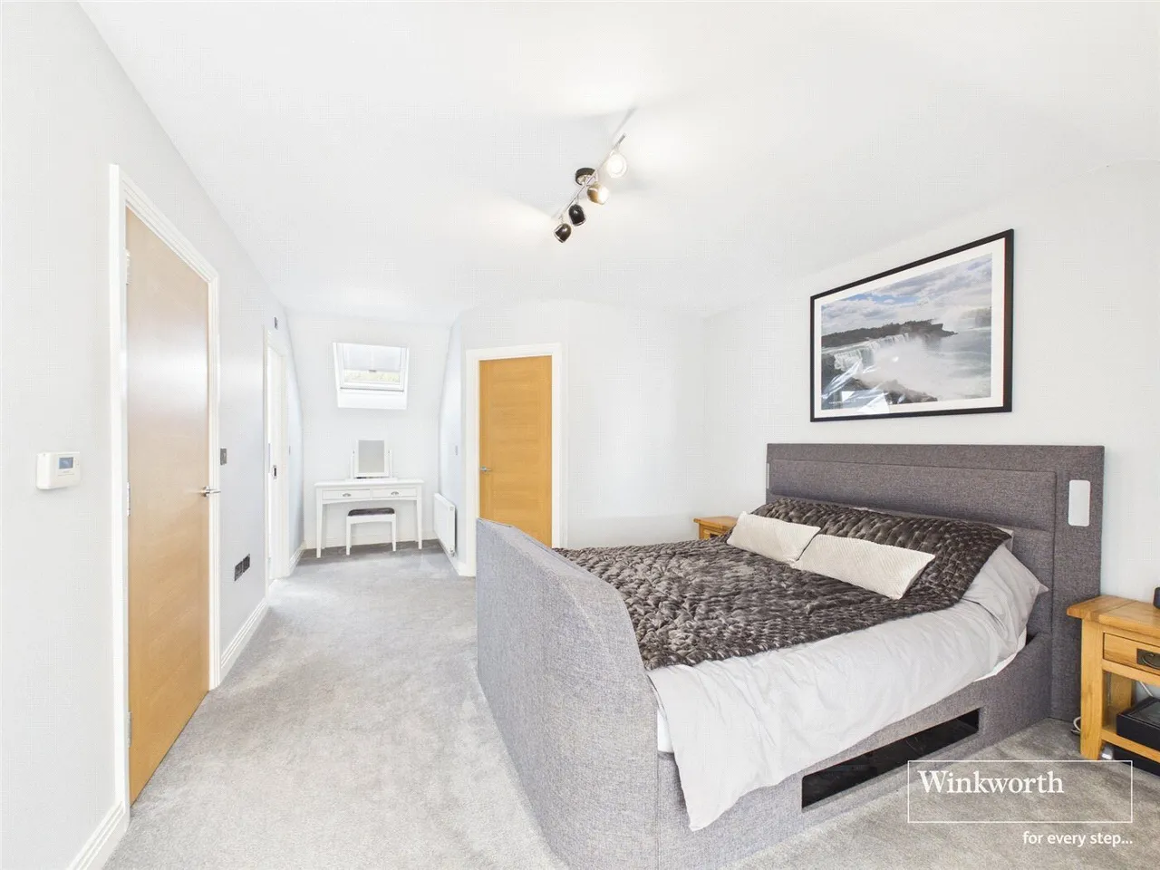 Faringdon Road, Earley, RG6, photo 6
