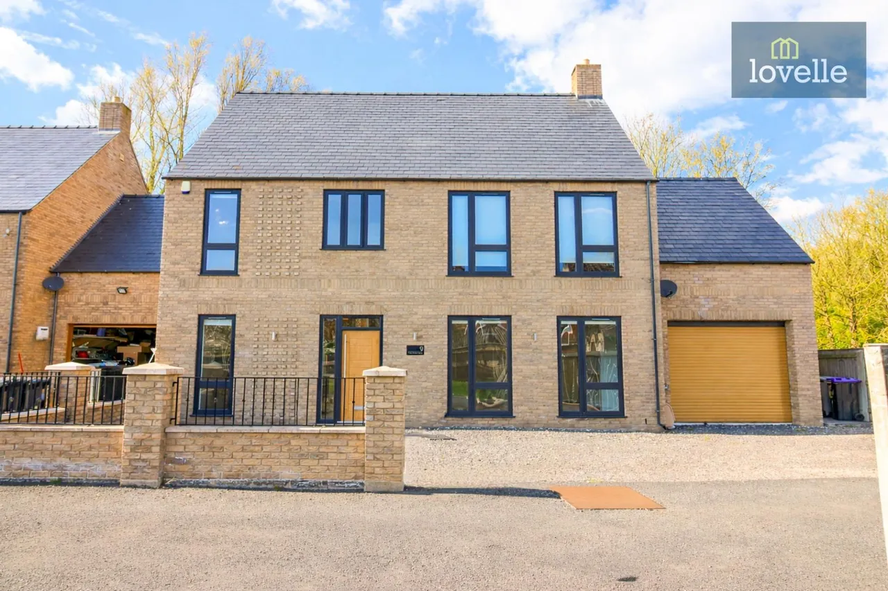 5 bed house for sale, The Riverbank, Louth, LN11