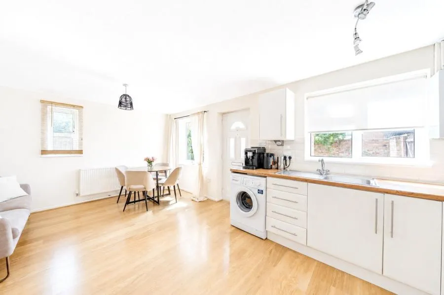 Ferguson Place, Abingdon, OX14, photo 5
