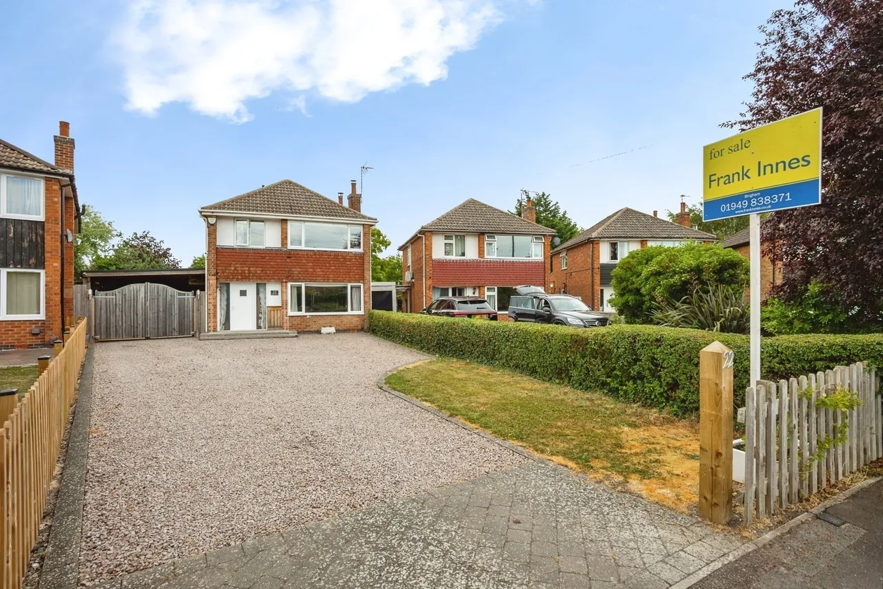 3 bed house for sale, St. Marys Road, Bingham, NG13