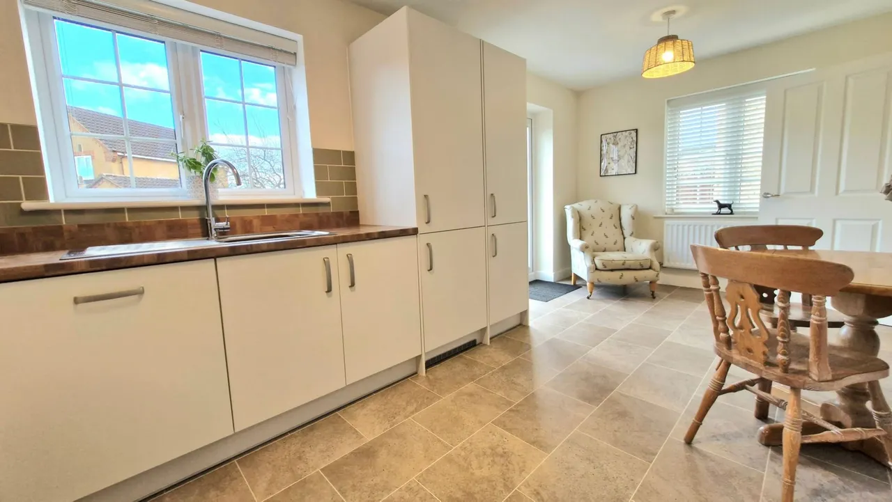 Brewton Drive, DEEPING ST JAMES, PE6, photo 8
