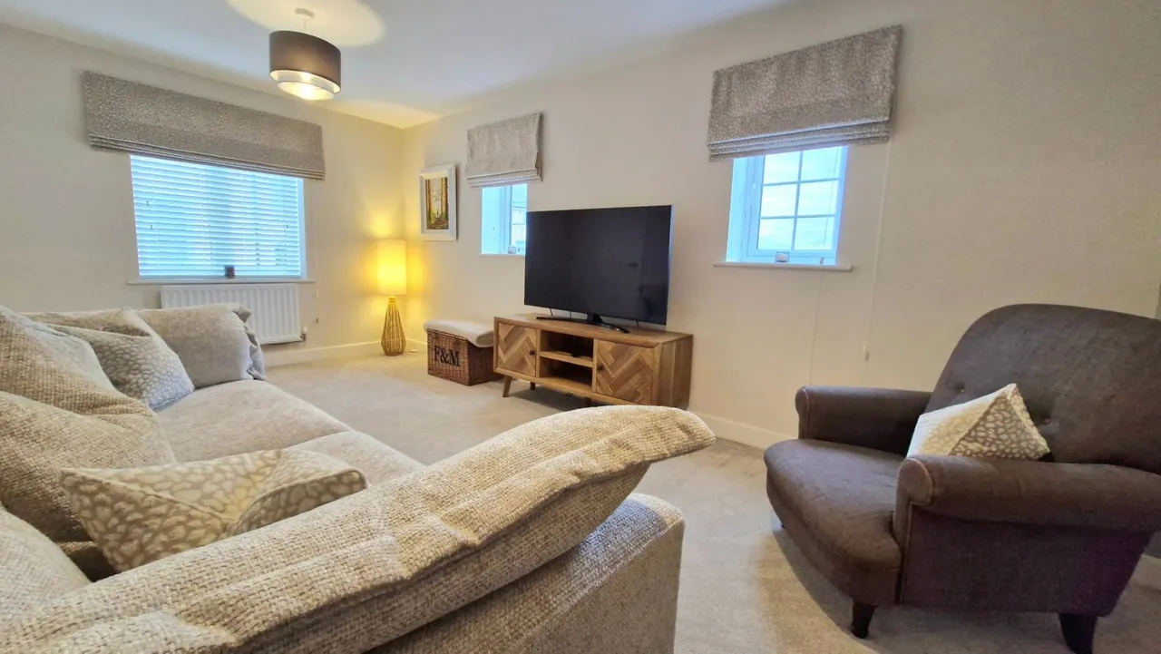 Brewton Drive, DEEPING ST JAMES, PE6, photo 9