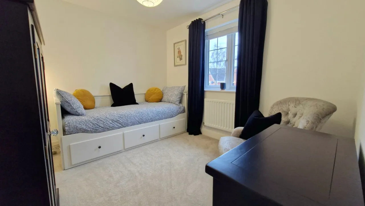 Brewton Drive, DEEPING ST JAMES, PE6, photo 18