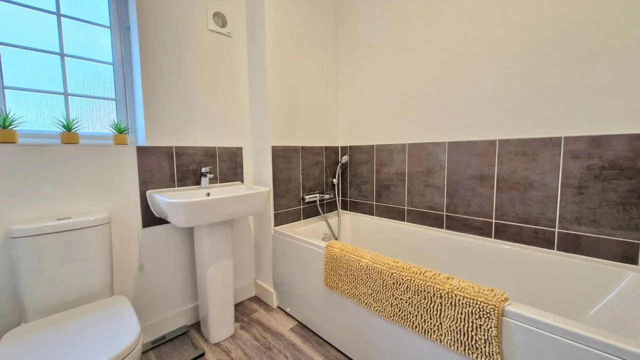 Brewton Drive, DEEPING ST JAMES, PE6, photo 20