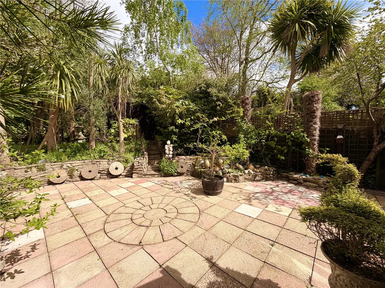 Doulton Gardens, Whitecliff, Poole, BH14, photo 12