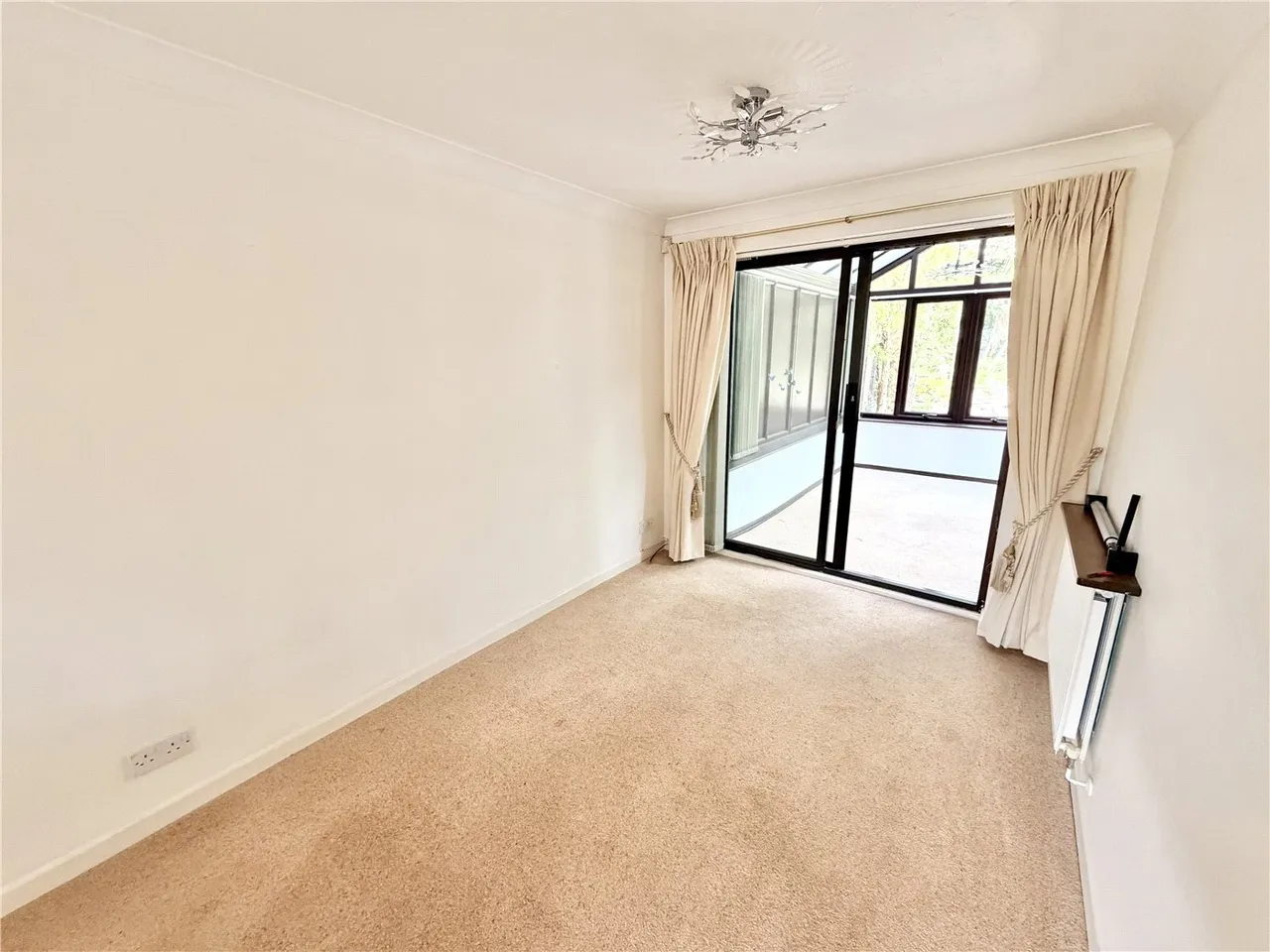 Doulton Gardens, Whitecliff, Poole, BH14, photo 6