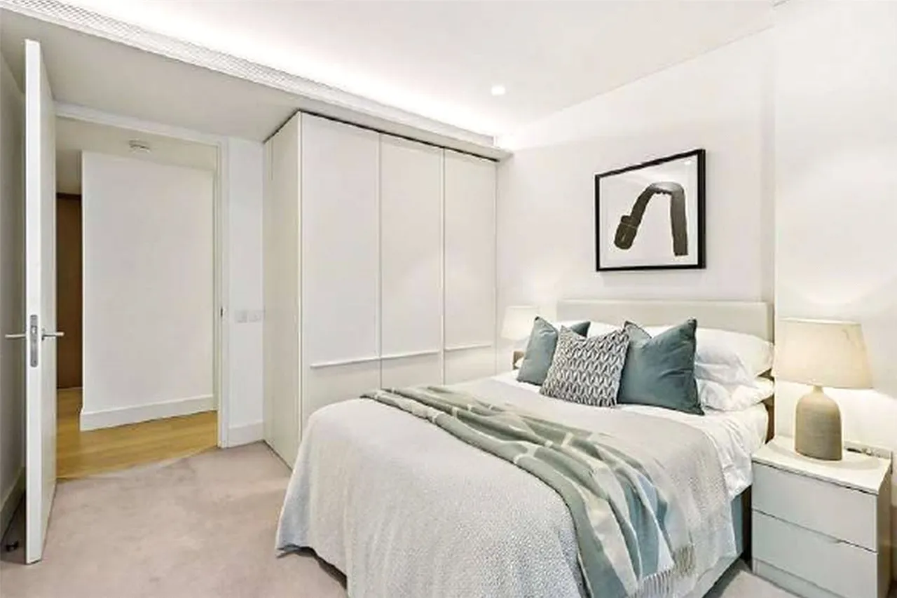 Rathbone Square, Evelyn Yard, W1T, photo 8