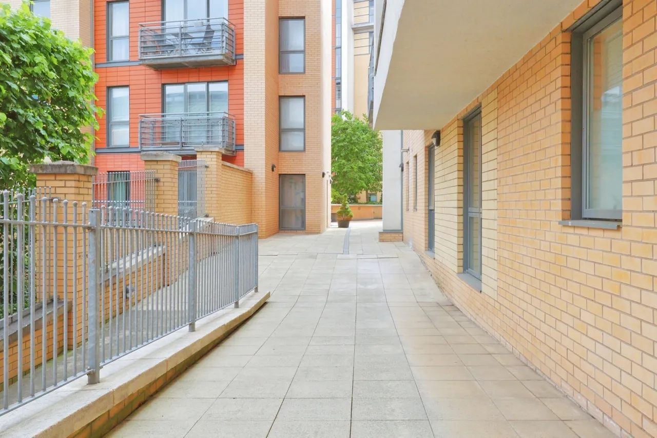 Bowman Lane, Leeds, West Yorkshire, LS10, photo 12