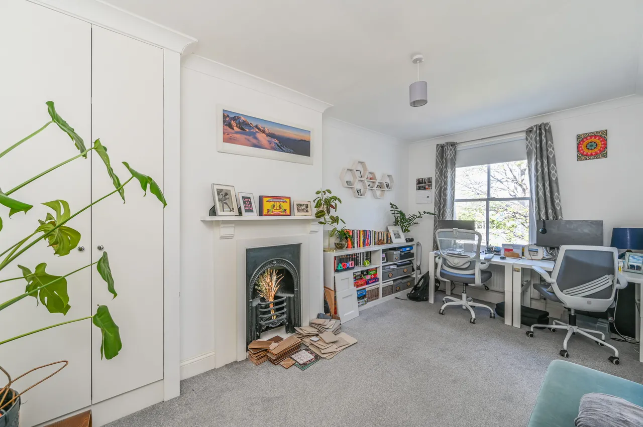 13 Mossbury Road, London, photo 9