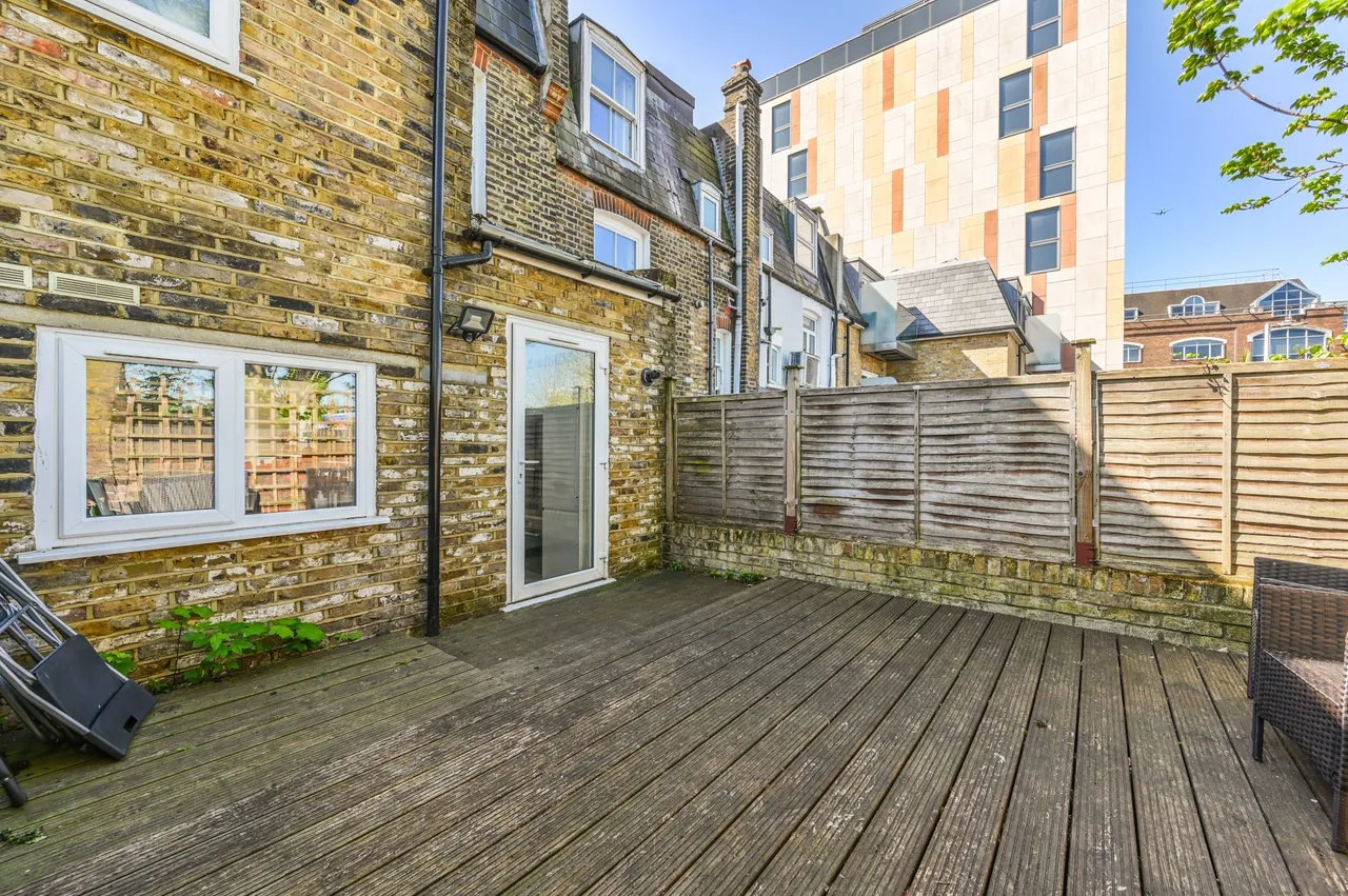13 Mossbury Road, London, photo 6
