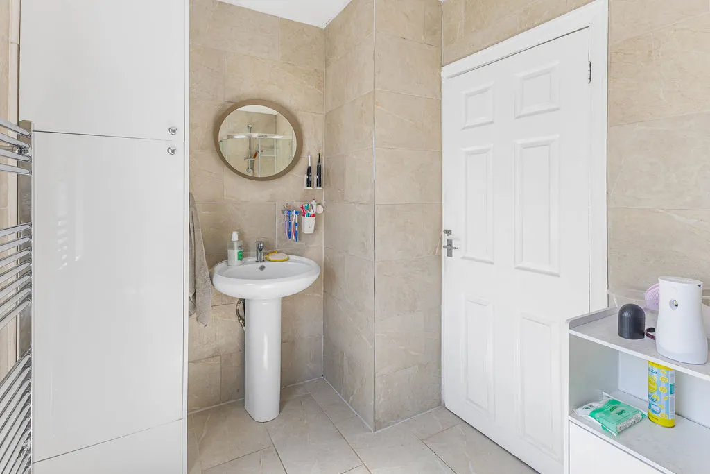 Queensway, Rochdale OL11 2NA, photo 18