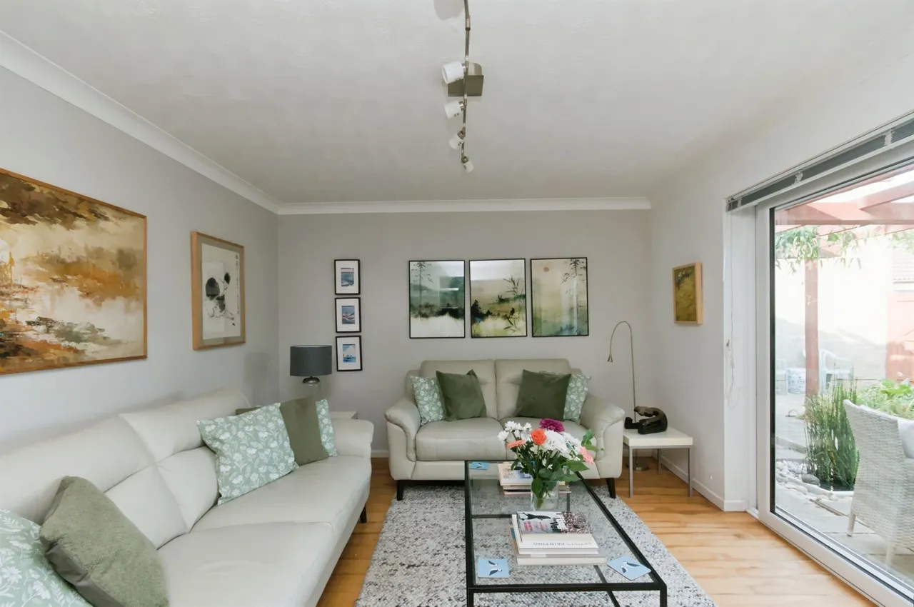 Gardner Close, Eastbourne, photo 7