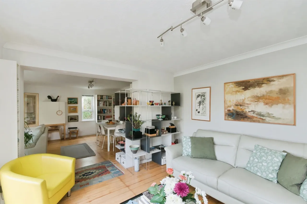 Gardner Close, Eastbourne, photo 9